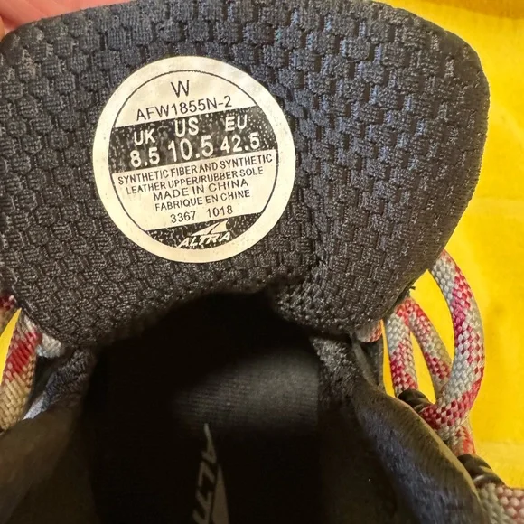 Women’s Altra hiking boots size 10.5 - Picture 10 of 12